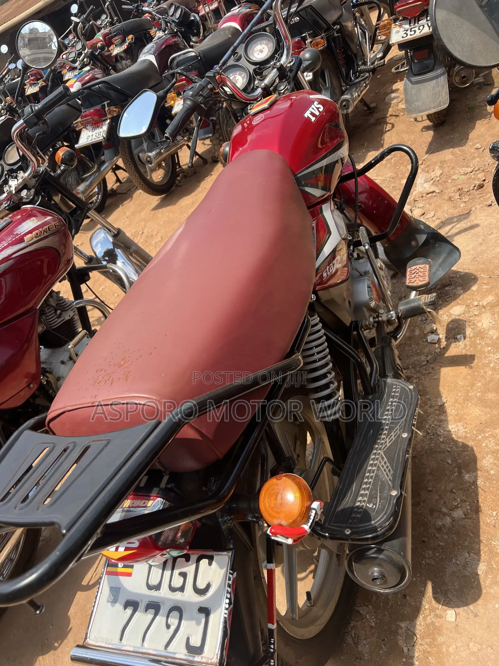 TVS HLX 125 2024 Red