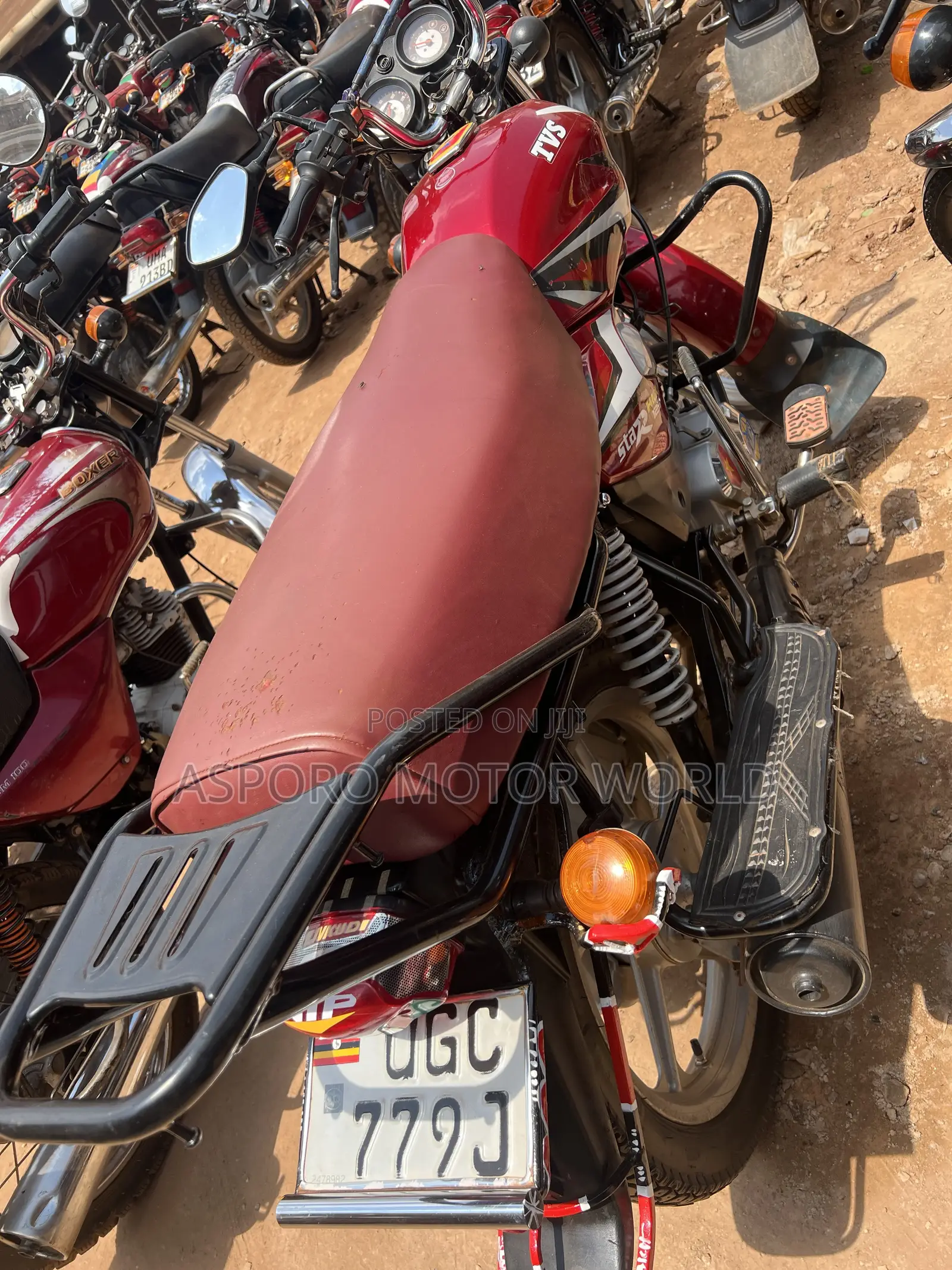 TVS HLX 125 2024 Red