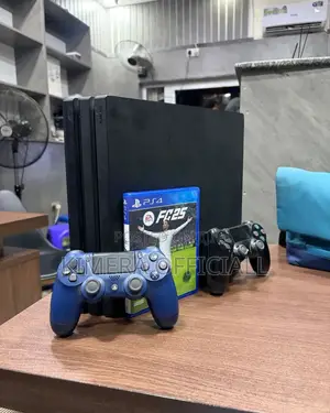 Playstation 4 Pro 1tb With Controller and Game