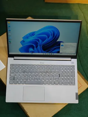 Laptop Lenovo ThinkBook 15 8GB Intel Core i5 HDD+SSD 256GB