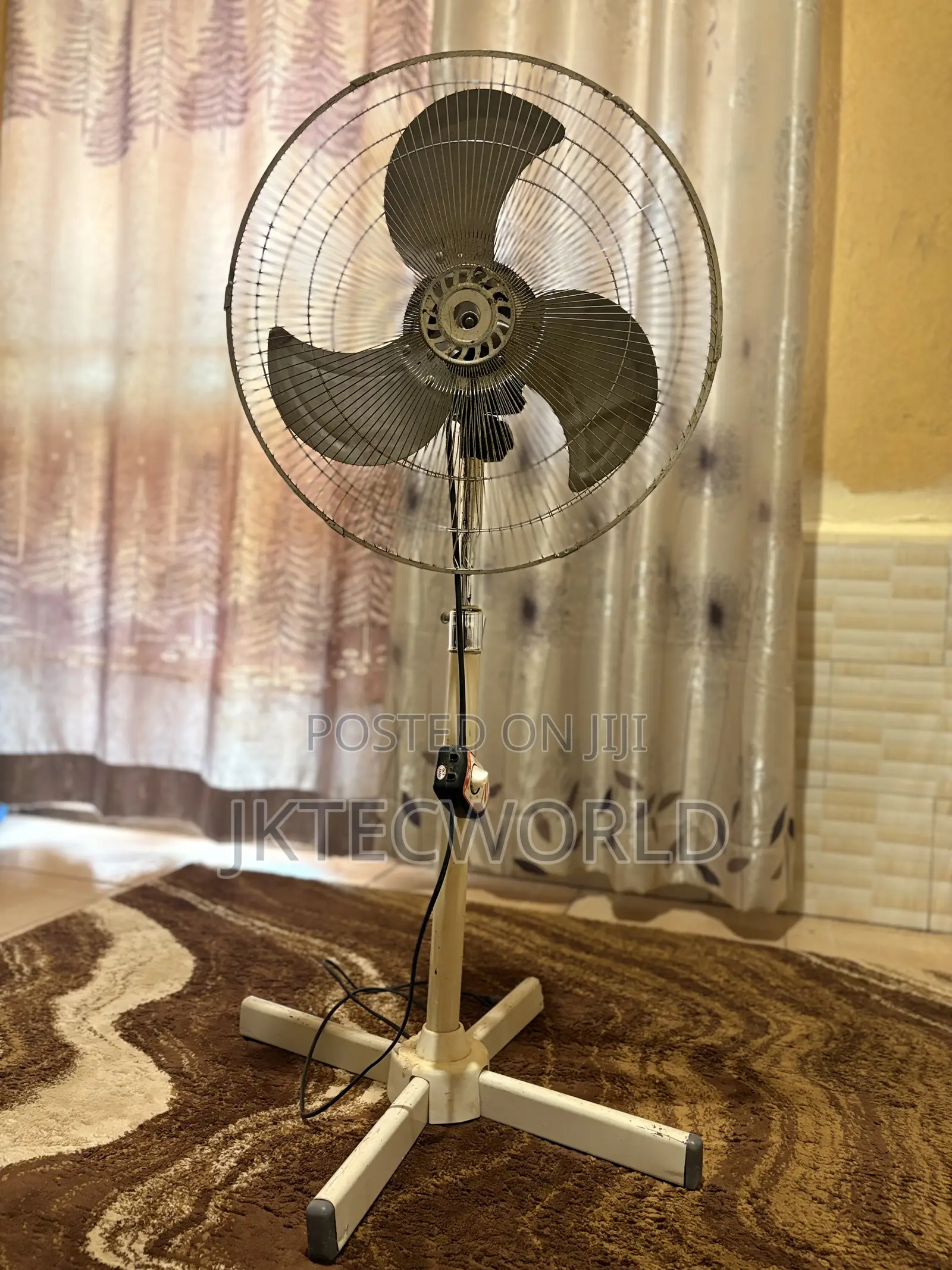 Floor Fan Original and Perfect.