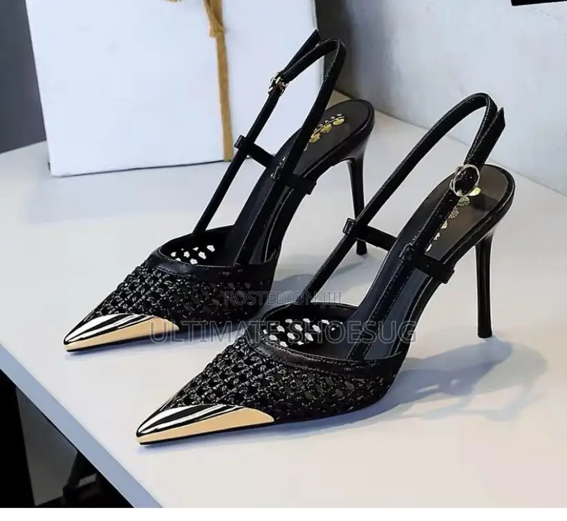 Seven Trees Sharp Heel Shoes