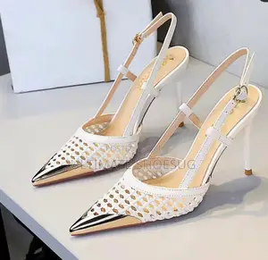 Seven Trees Sharp Heel Shoes