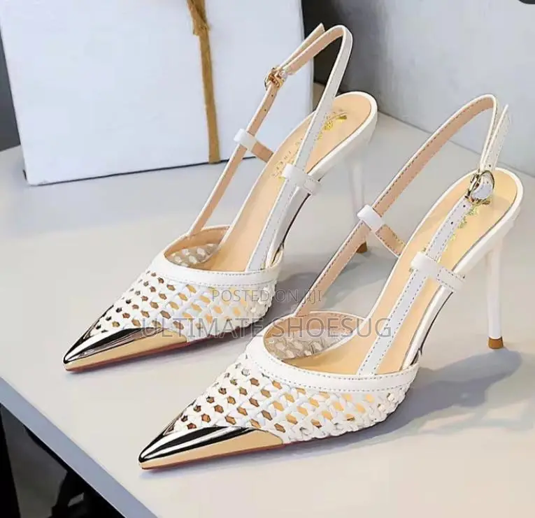 Seven Trees Sharp Heel Shoes