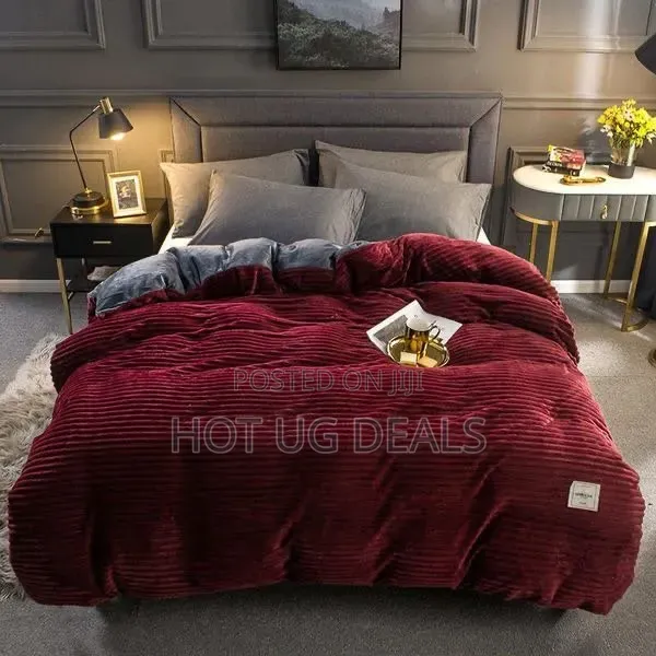 5x6 4pcs Duvet Set With 1 Duvet , Bedsheet and 2 Pillowcases -Maroon