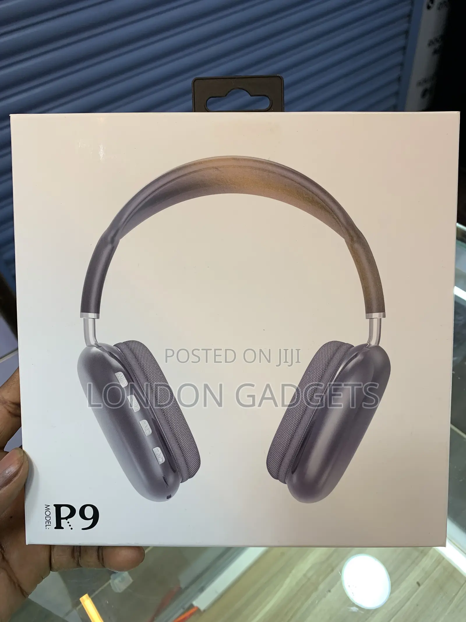 P9 Headset