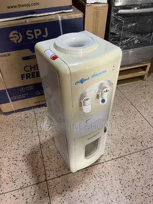 Crystal Dolphine Imported Used Hot Cold Water Dispenser With Afridge