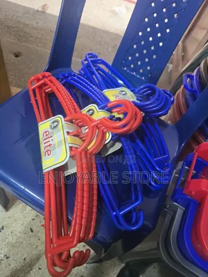 12 PCS Hangers