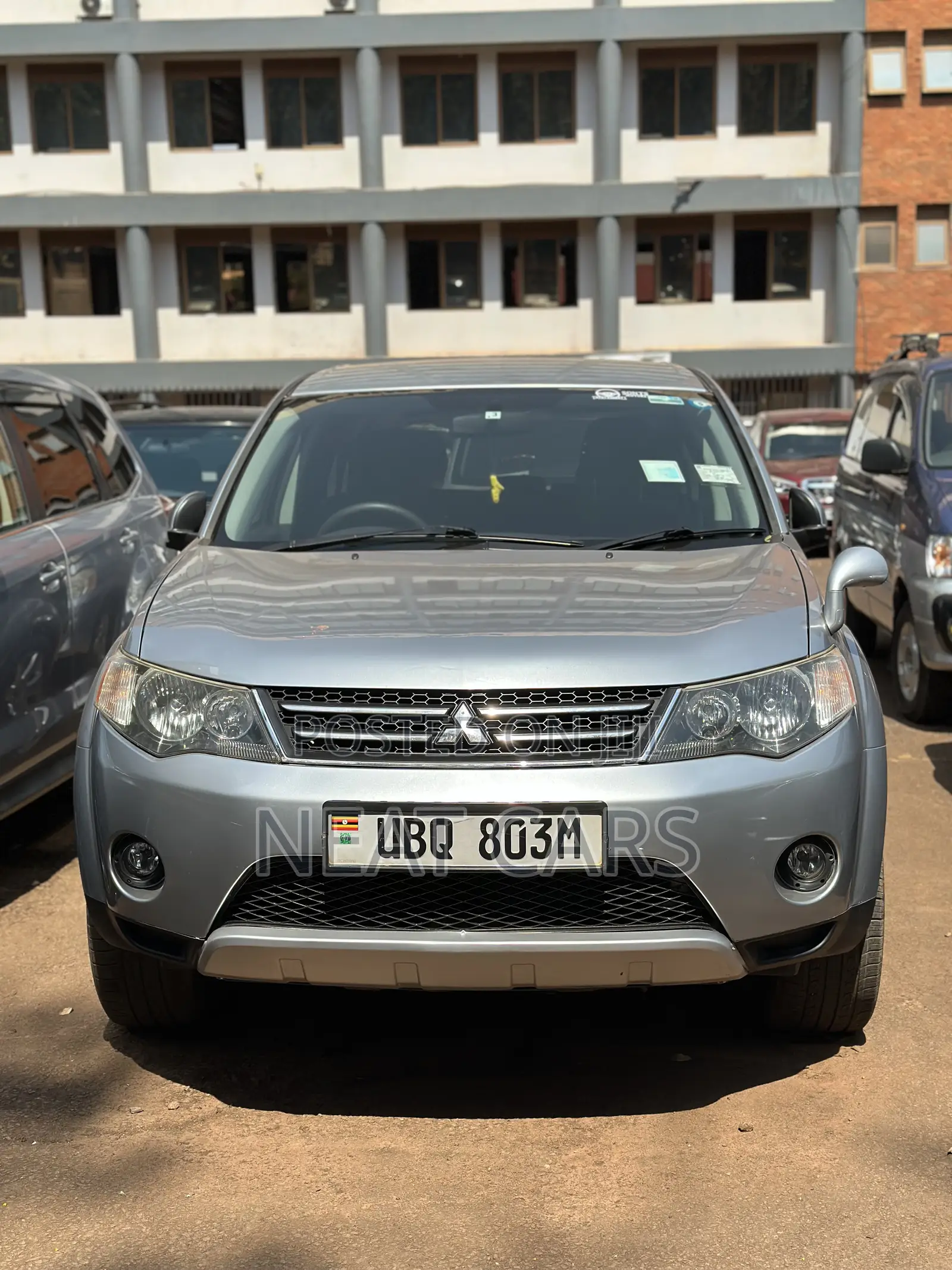 Mitsubishi Outlander 2010 Silver