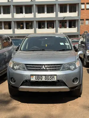Mitsubishi Outlander 2010 Silver