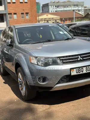 Mitsubishi Outlander 2010 Silver