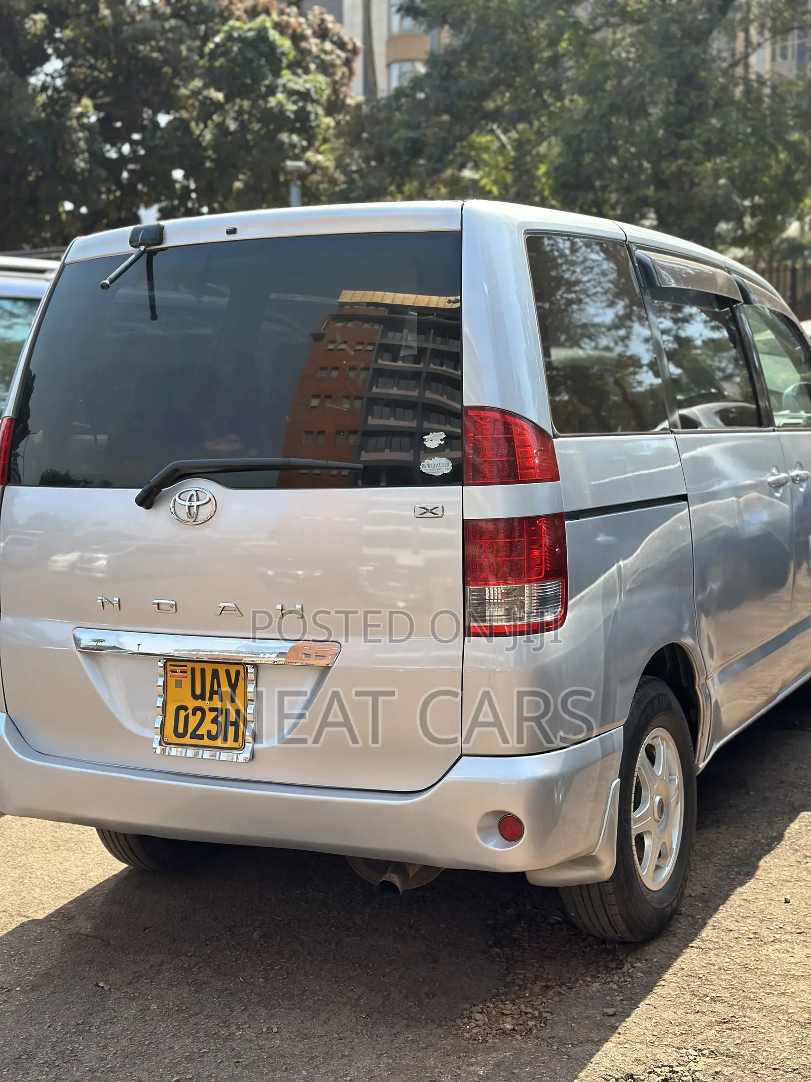 Toyota Noah 2006 Silver