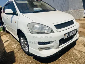 Toyota Ipsum 2004 White
