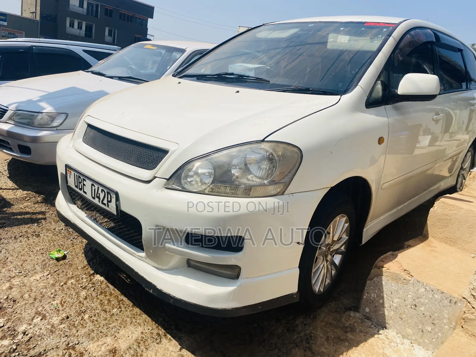 Toyota Ipsum 2004 White