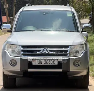 Mitsubishi Pajero 3.2 Di-Dc GLS 2012