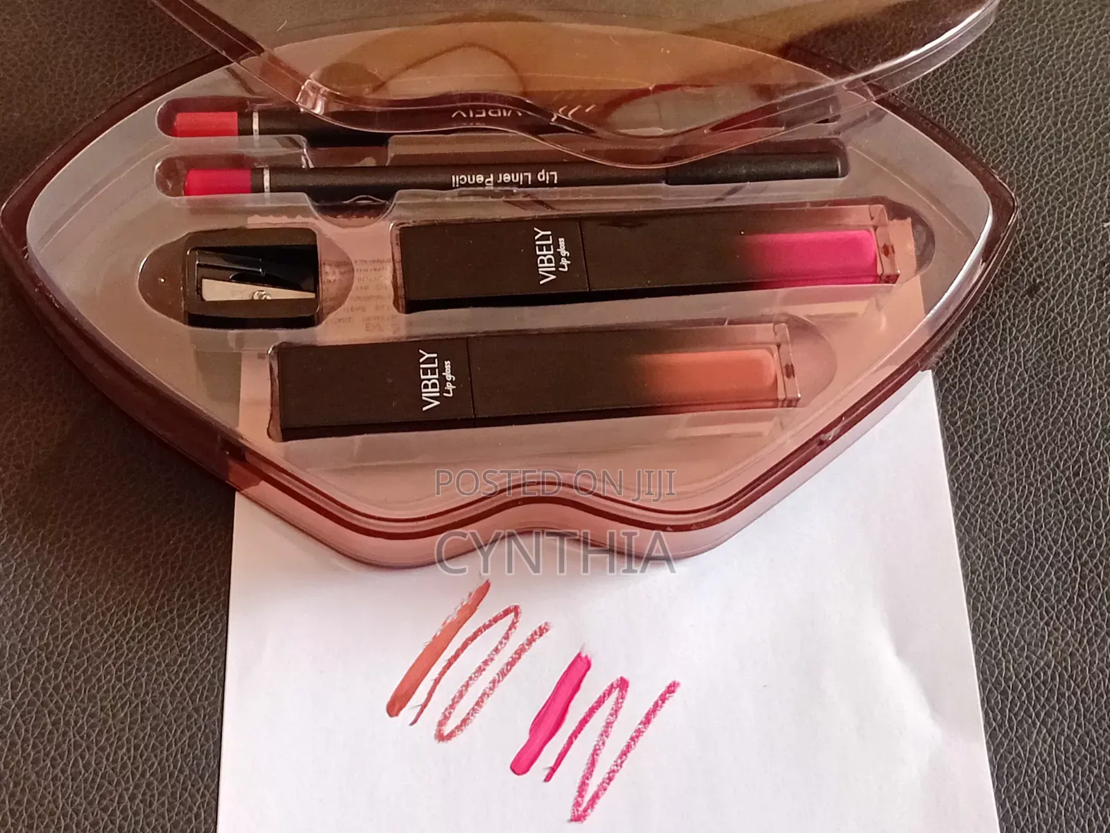 Non Drying Lip Liner and Lipstick Set