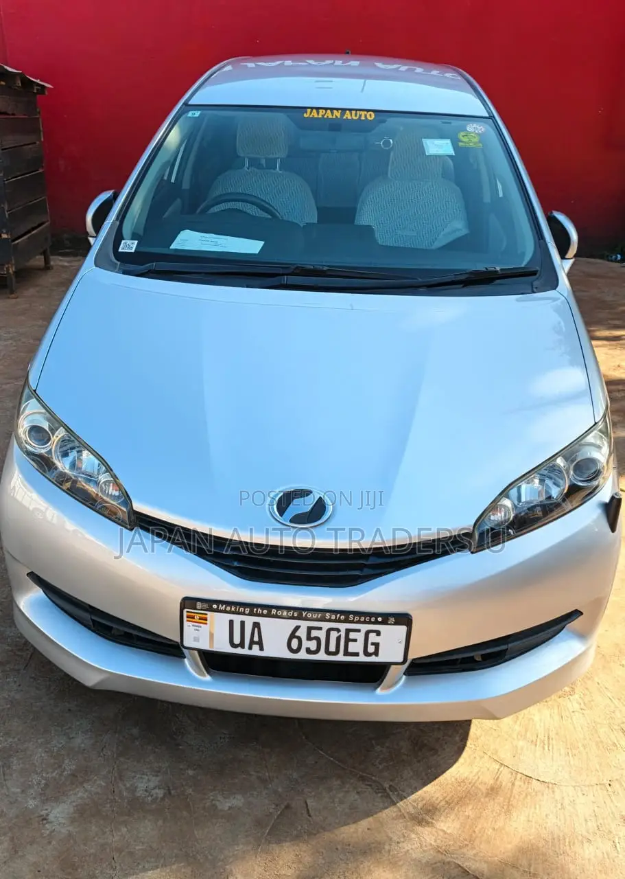 Toyota Wish 2011 Silver