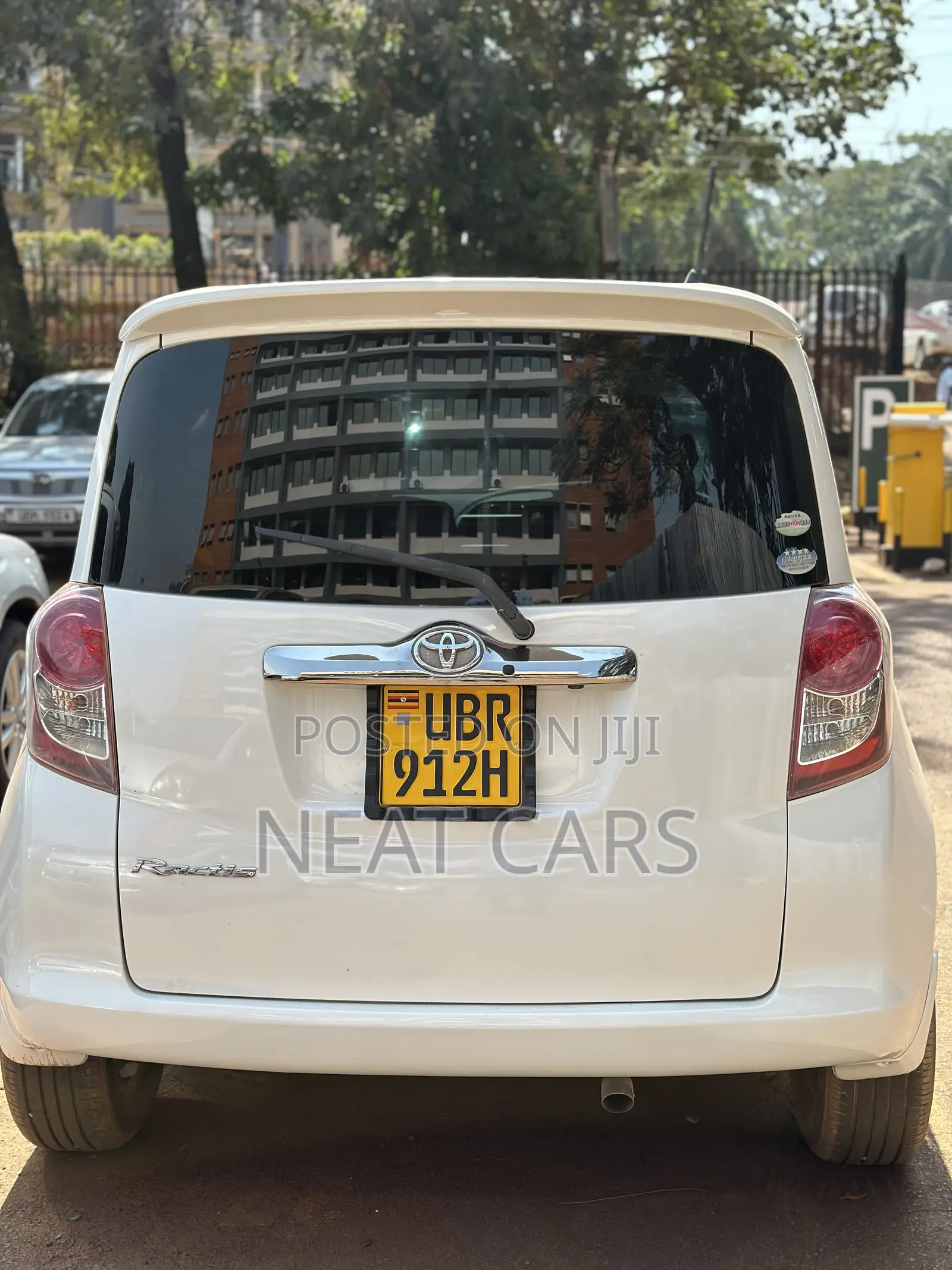 Toyota Ractis 2010 White