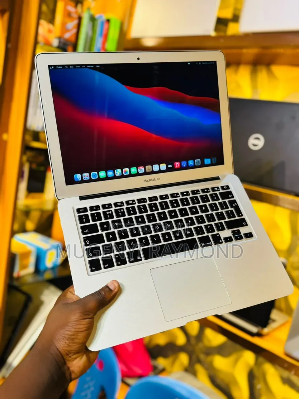 Laptop Apple MacBook Pro 2017 8GB Intel Core i5 SSD 256GB