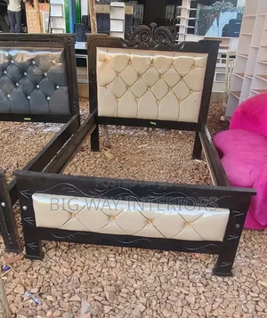 Indoor Cream 4x6 Bed