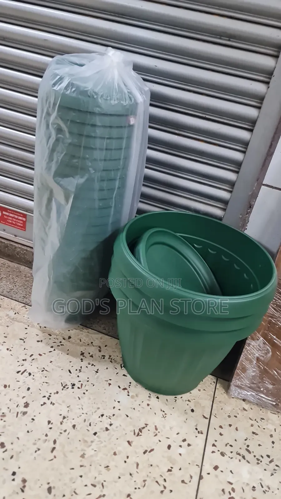 Study Plastic Flower Pots Plastic Flower Pots