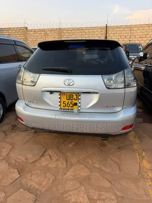 Toyota Harrier 2011 Silver