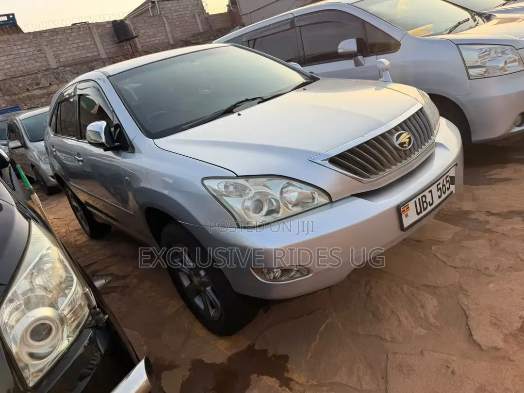Toyota Harrier 2011 Silver