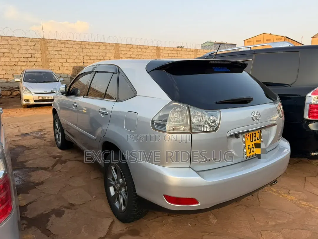 Toyota Harrier 2011 Silver