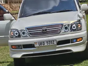 Toyota Land Cruiser Prado 2008 White