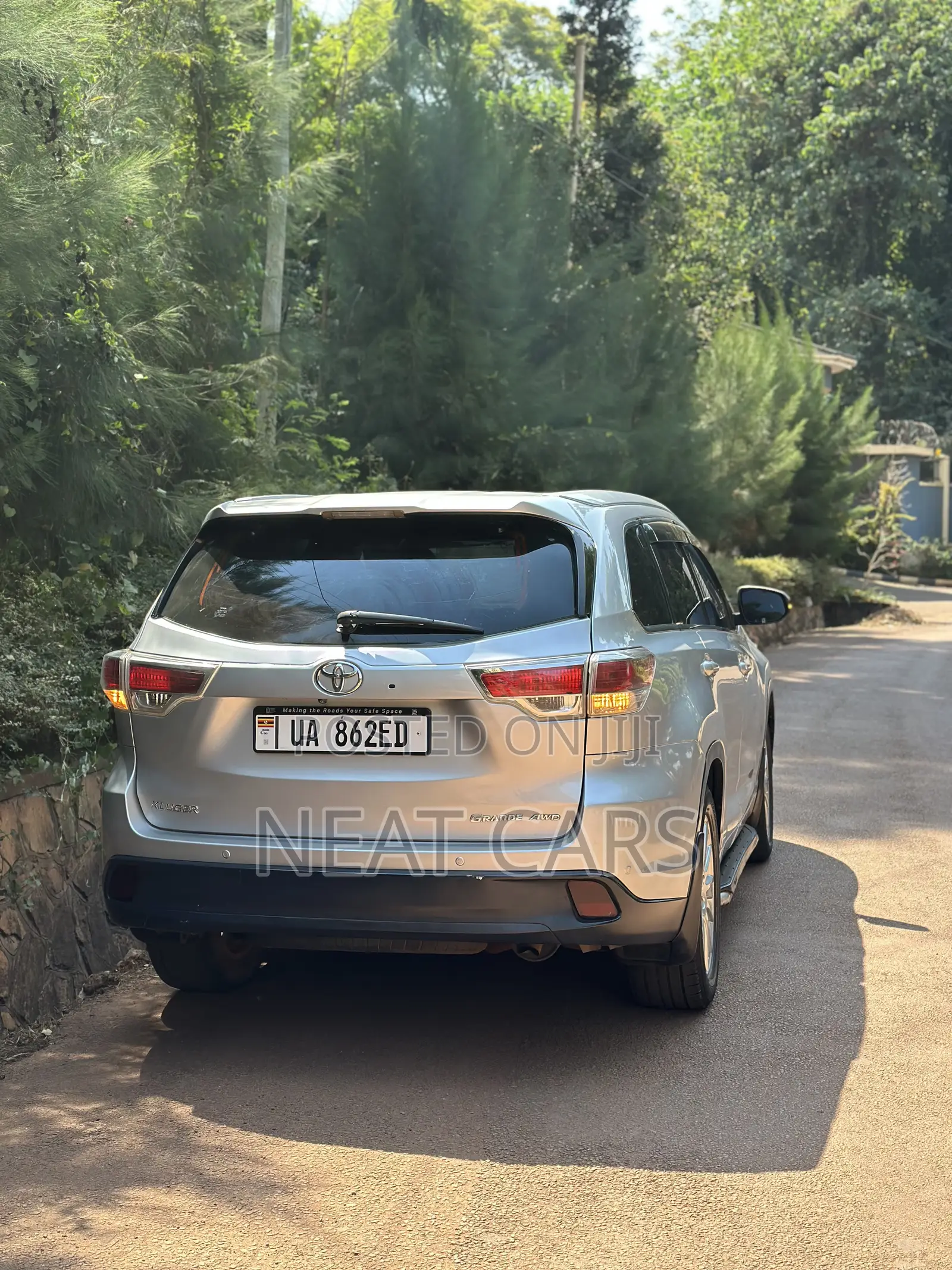 Toyota Kluger 2016 Silver