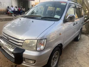 Toyota Noah 2008 Silver