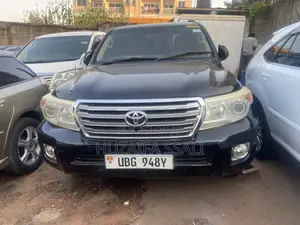Toyota Land Cruiser Prado 2010 Black