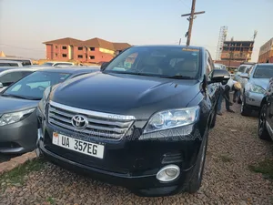 Toyota Vanguard 2011 Black