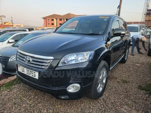 Toyota Vanguard 2011 Black