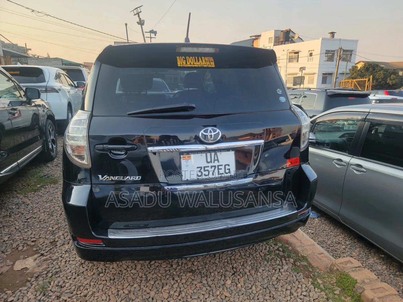 Toyota Vanguard 2011 Black