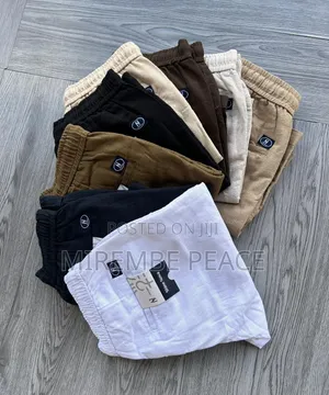 Gent's Linen Shorts