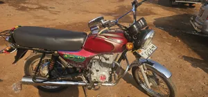 Bajaj Boxer 2024 Red