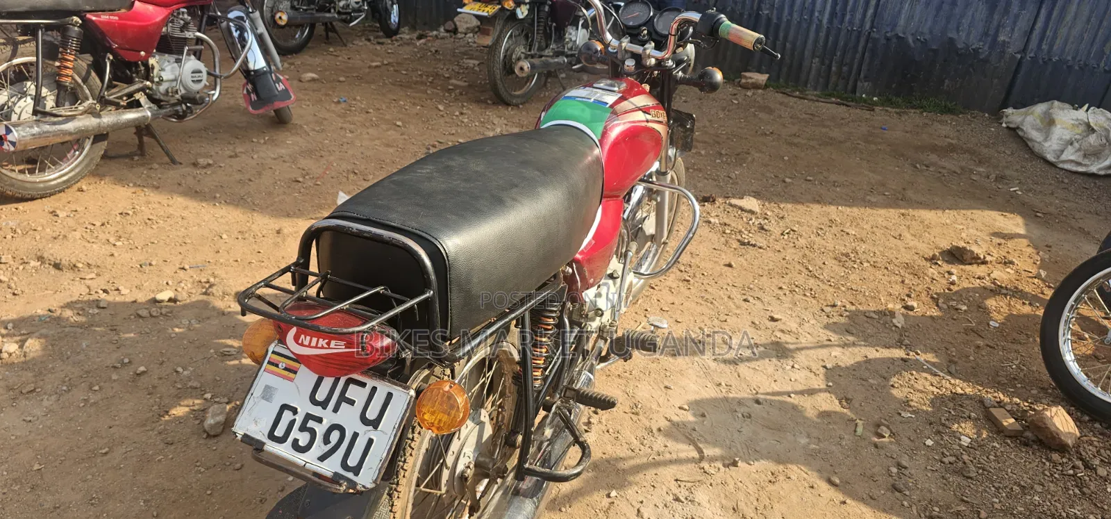 Bajaj Boxer 2024 Red