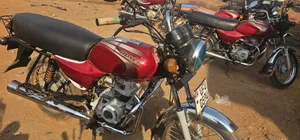 Bajaj Boxer 2024 Red