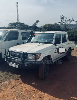 Toyota Land Cruiser 2019 White