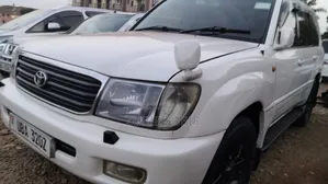 Toyota Land Cruiser Prado 2007 White