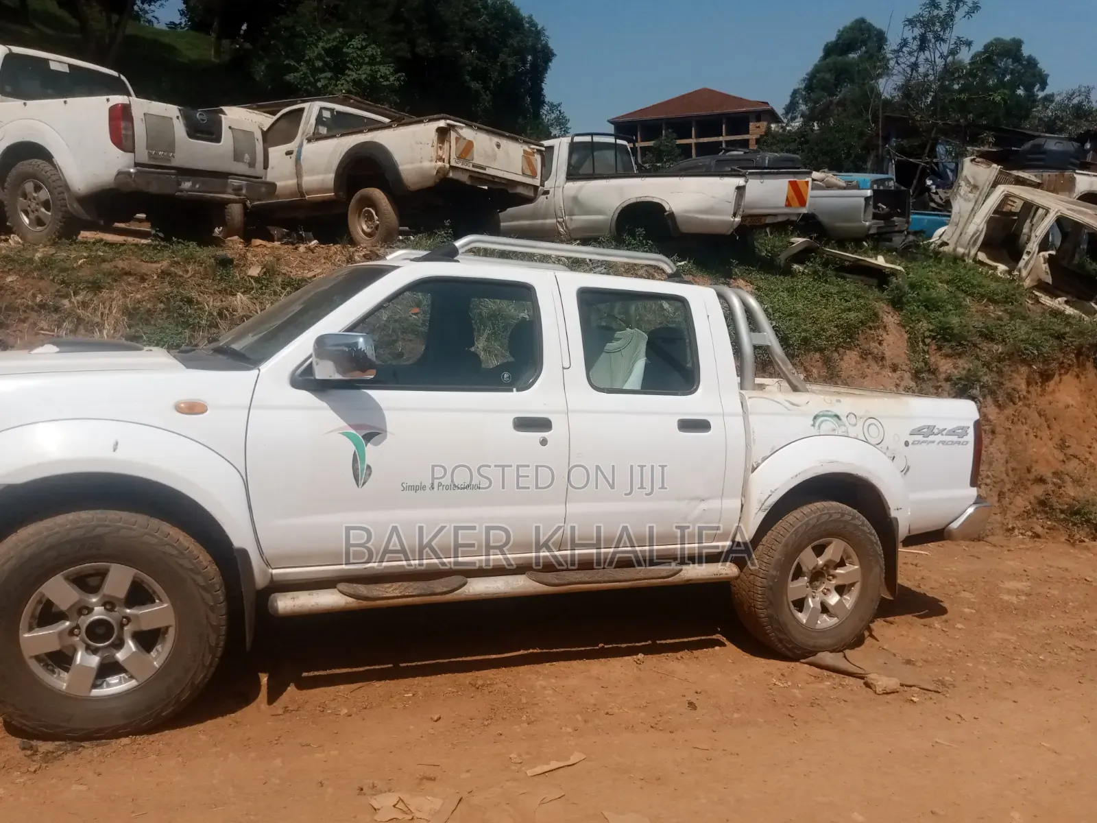 Nissan Hardbody 2014 White