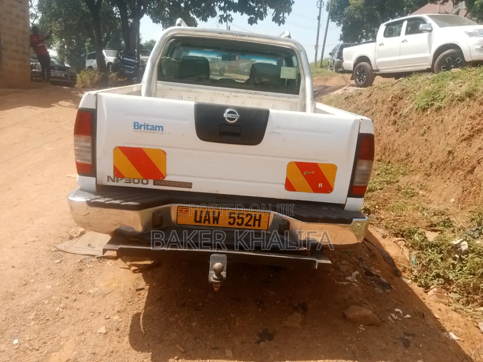 Nissan Hardbody 2014 White