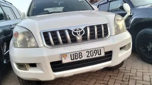 Toyota Land Cruiser Prado 2004 White