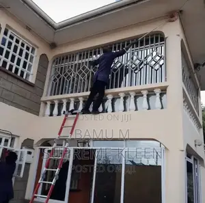 Window Glass Cleaning Services – Crystal Clear Views!