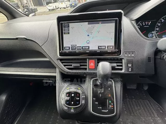 Android Radio System for Noah Esquire Voxy 2014_2018
