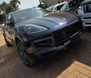 Porsche Cayenne Turbo AWD 2019 Blue