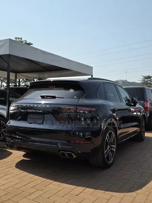 Porsche Cayenne Turbo AWD 2019 Blue