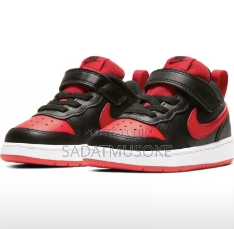 Nike Court Borough Low 2