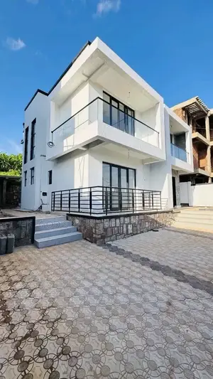 4bdrm Duplex in Buziga Konge Estate, Makindye for rent
